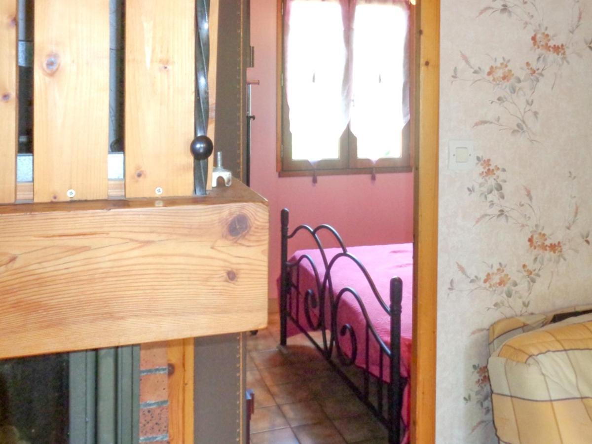 Chalet Charmant A Saint-Gerons Avec Piscine Partagee Kültér fotó